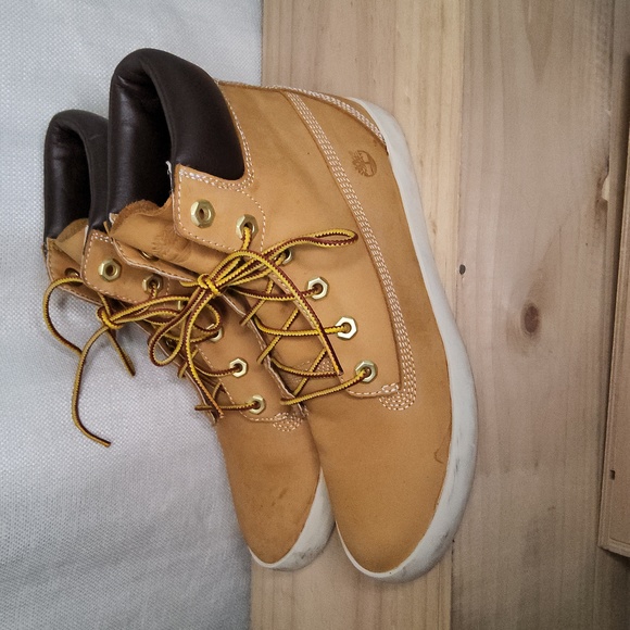 TIMBERLAND 8641A Womens Padded Collar wheat workboot 8 - Picture 3 of 4